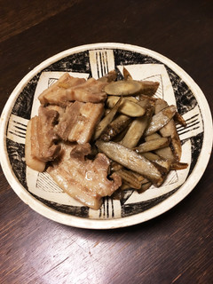 厚切り豚とごぼうの煮物、塩麹入り!-レシピのメイン写真