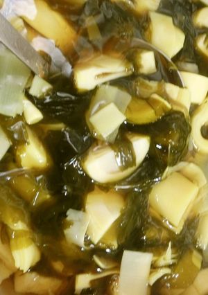 タケノコと生ワカメの吸い物（トロミ風）-レシピのメイン写真