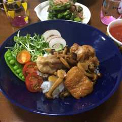 รูปของ がっつりガリバタチキン丼