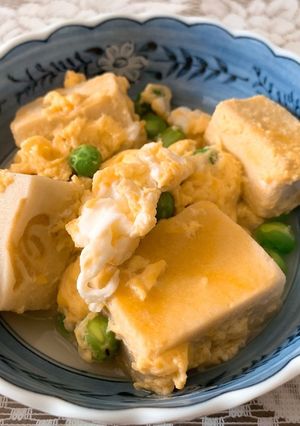 うすいえんどうと高野豆腐の卵とじ-レシピのメイン写真