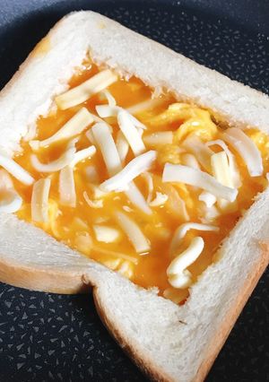 とろとろチーズのエッグトースト♥-レシピのメイン写真