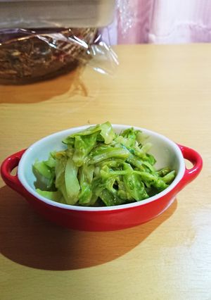 春キャベツ。外葉で一品-レシピのメイン写真