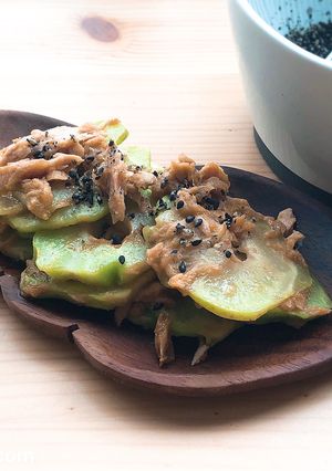 ブロッコリーの茎とツナのオイマヨ炒め-レシピのメイン写真