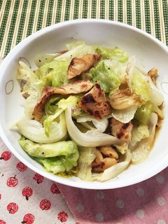 塩麹漬け鶏皮とレタスの炒め物-レシピのメイン写真
