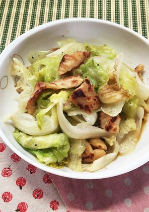 塩麹漬け鶏皮とレタスの炒め物-レシピのメイン写真