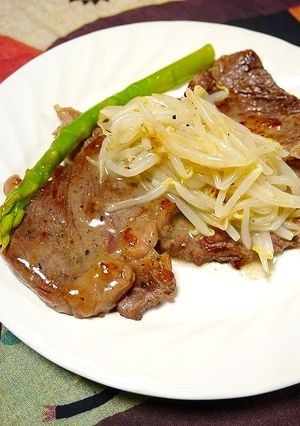 簡単！ステーキ☆塩レモンもやし添え-レシピのメイン写真