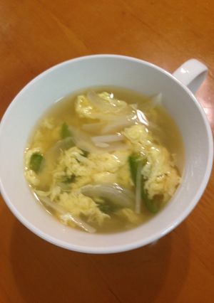 玉葱＆ピーマンの卵ふんわりコンソメスープ-レシピのメイン写真