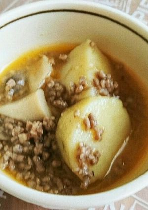 新じゃがいもとひき肉のピリ辛煮-レシピのメイン写真