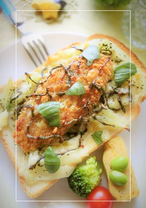 バジル香る❀魚カツ×蒸し玉葱の和トースト-レシピのメイン写真