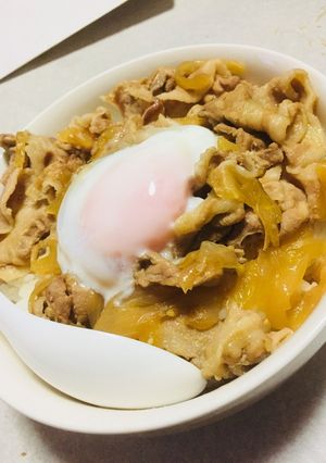 簡単豚丼、牛丼温泉卵乗せ☆-レシピのメイン写真