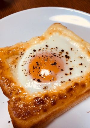 耳までカリカリ☆目玉焼きトースト-レシピのメイン写真