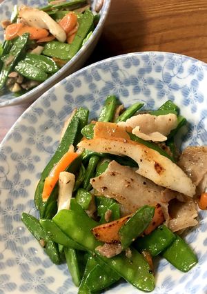 絹さや大量消費！！簡単豚バラ炒め♪-レシピのメイン写真