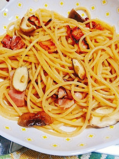アヒージョの残り汁でベーコン椎茸パスタ-レシピのメイン写真