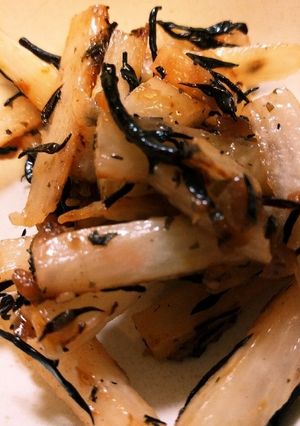 10分!こんがり長芋の梅ひじき和え-レシピのメイン写真