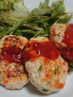 ヘルシーな鶏肉と豆腐ハンバーグ-レシピのメイン写真