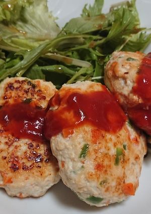 ヘルシーな鶏肉と豆腐ハンバーグ-レシピのメイン写真