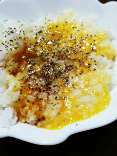 やみつき★卵かけご飯に黒胡椒★-レシピのメイン写真