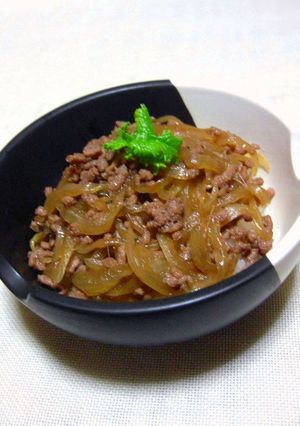 簡単すぐ出来る！　失敗ナシの牛そぼろ丼♪-レシピのメイン写真