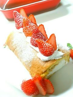 ふんわり♡いちごのロールケーキ-レシピのメイン写真