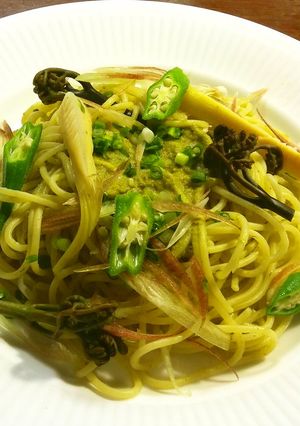 蕨のコラトゥーラ(魚醤)ソースのパスタ-レシピのメイン写真