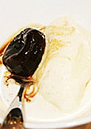 バニラアイスのアフォガートプルーン風味-レシピのメイン写真