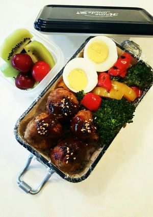 お弁当(5/16)うずら玉子入ハンバーグ-レシピのメイン写真
