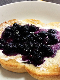 ワクワク朝食♪「ブルーベリートースト」-レシピのメイン写真