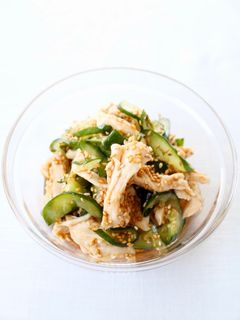 むね肉で【茹で鶏とキュウリのごま酢和え】-レシピのメイン写真