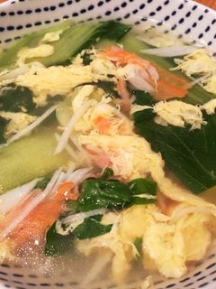 ふんわり卵のカニカマ 青梗菜の簡単スープ-レシピのメイン写真