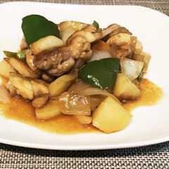 รูปของ お弁当にも鶏もも肉とジャガイモの甘酢炒め