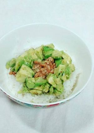 アボカド納豆丼-レシピのメイン写真