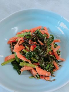 ほうれん草と人参と塩昆布の胡麻和え-レシピのメイン写真