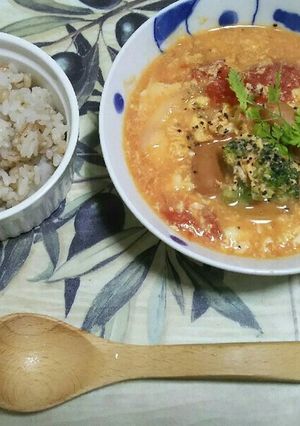 ヘルシーな豆腐と卵のトマトスープ-レシピのメイン写真