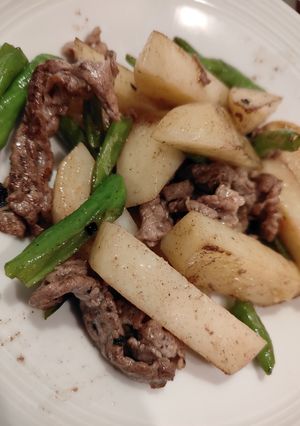 豚バラ肉のししとうじゃが炒め-レシピのメイン写真