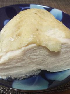 簡単絶品・普通のサラダチキン(茹で鶏)-レシピのメイン写真
