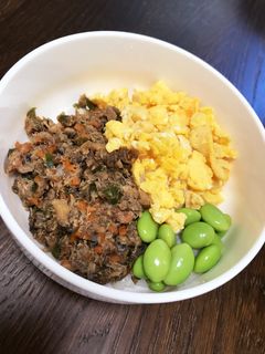 美味しい!息子が食いつくサバそぼろ丼☆-レシピのメイン写真