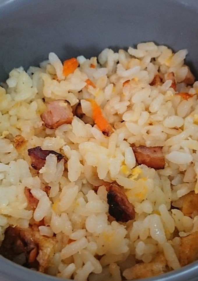 簡単です❤️油揚げと人参と長ネギの炒飯-レシピのメイン写真