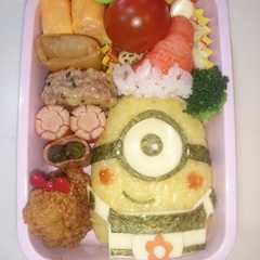 รูปของ キャラ弁　クリスマスミニオン