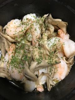 海老と舞茸のアヒージョ-レシピのメイン写真