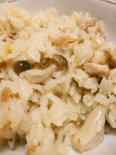鶏とキノコの醤油バター炊き込みご飯-レシピのメイン写真