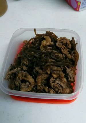 前日準備!糸こんにゃくと牛肉の甘辛炒め煮-レシピのメイン写真