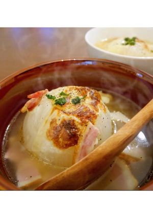 圧力鍋で丸ごと玉葱！簡単オニオンスープ-レシピのメイン写真