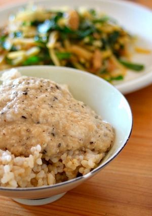 夏バテ前にスタミナつけとこ！王道とろろ飯-レシピのメイン写真