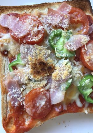 ベーコン＆トマト☆パン粉かけピザトースト-レシピのメイン写真