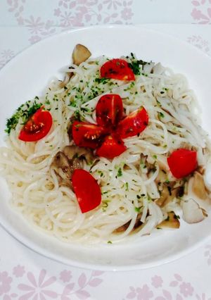 舞茸とトマトのひやむぎパスタ-レシピのメイン写真