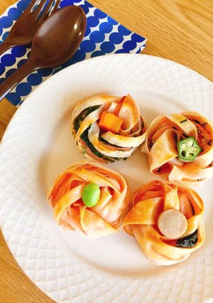 餃子の皮とハムでお花＊お弁当に＊-レシピのメイン写真