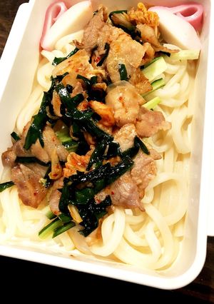 夏の弁当♢豚キムチざるうどん-レシピのメイン写真