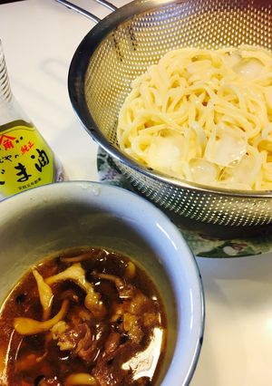 冷やし肉讃岐うどん（ごま油がけ）-レシピのメイン写真