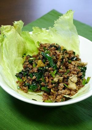 簡単！バーグ風味そぼろ☆舞茸ほうれん草-レシピのメイン写真