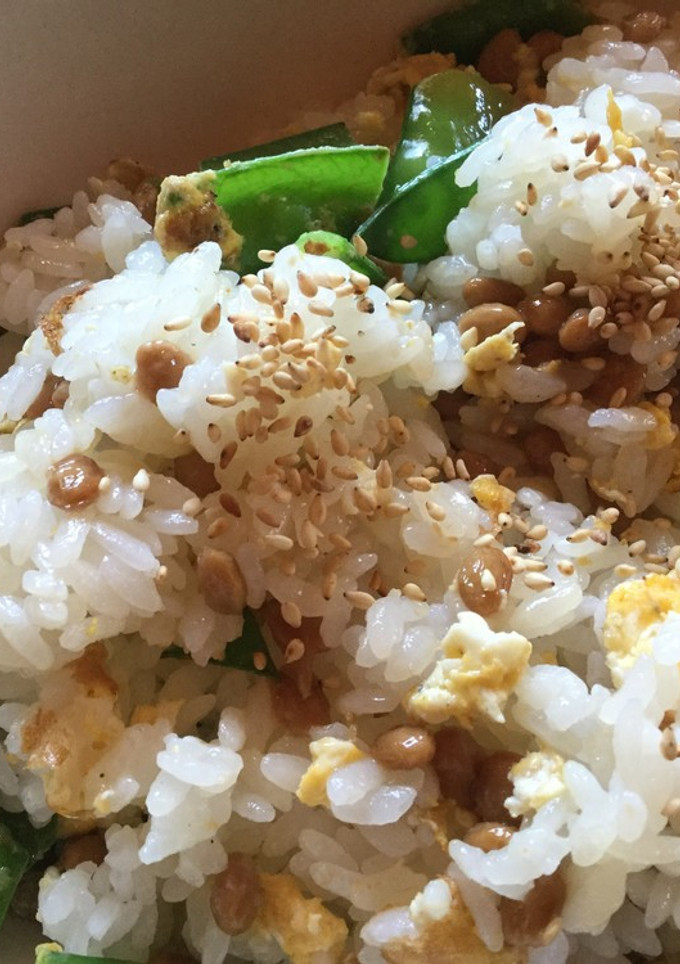 納豆と絹さやの卵まぜご飯-レシピのメイン写真